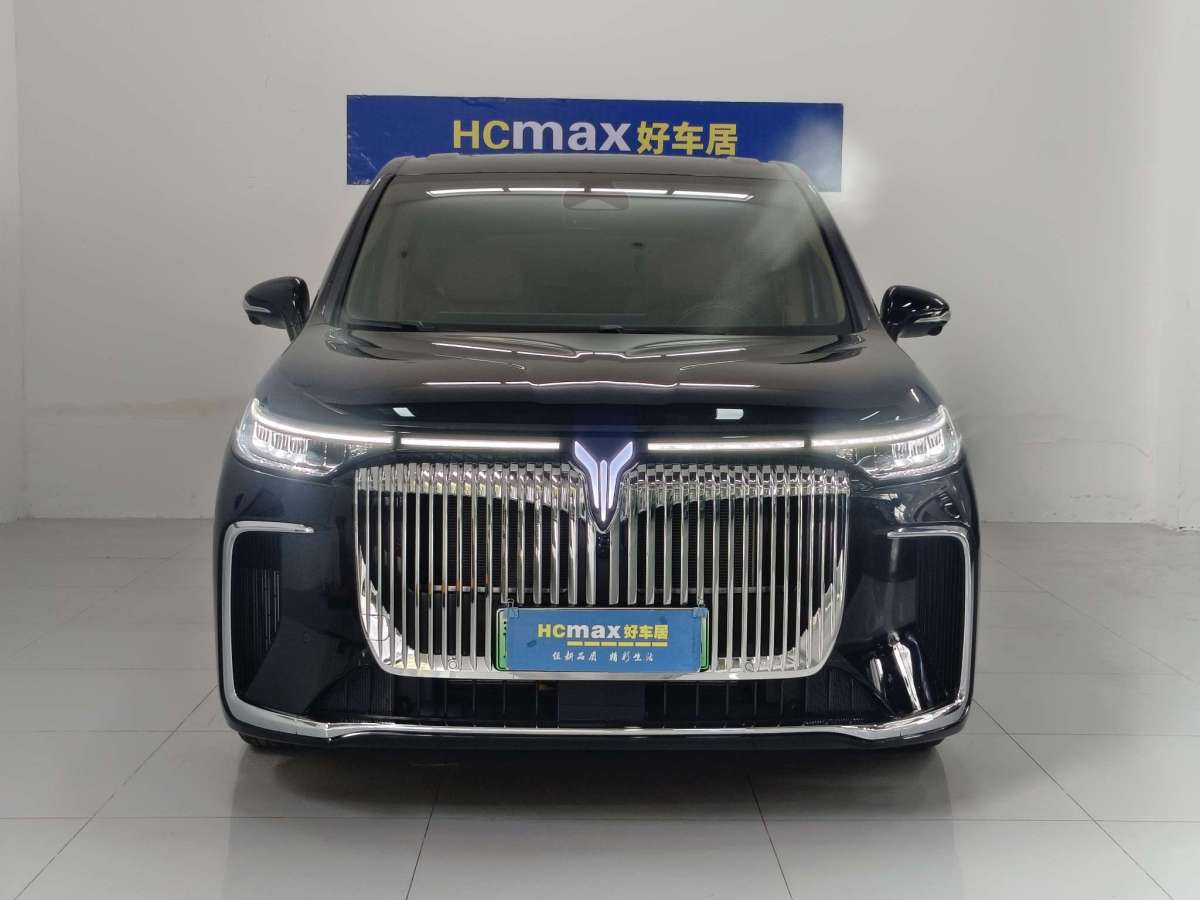 嵐圖 夢想家  2025款 PHEV 四驅(qū)卓越鯤鵬版圖片