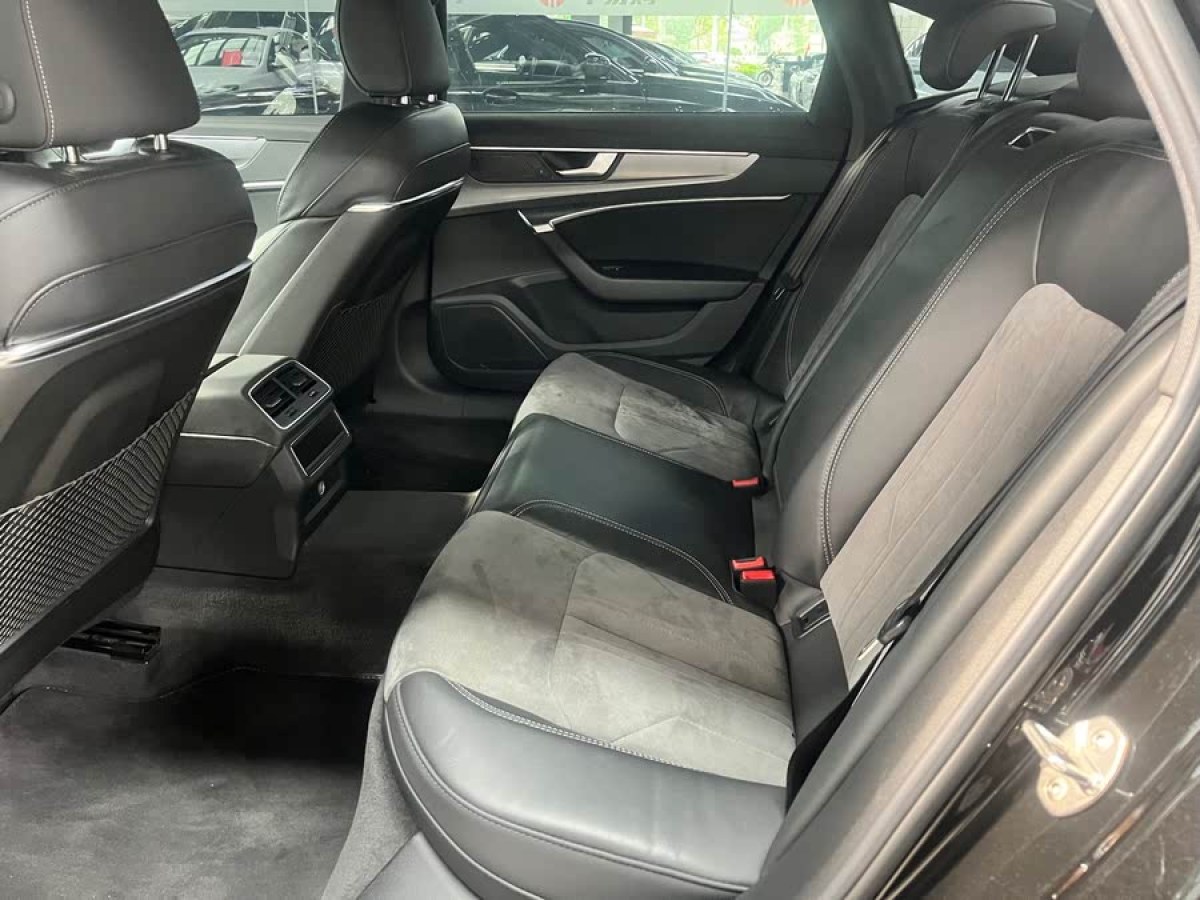 奧迪 奧迪A6L  2021款 40 TFSI 豪華動感型圖片