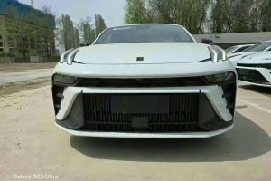 領(lǐng)克09 領(lǐng)克 2.0T 四驅(qū)運(yùn)動(dòng)版 五座