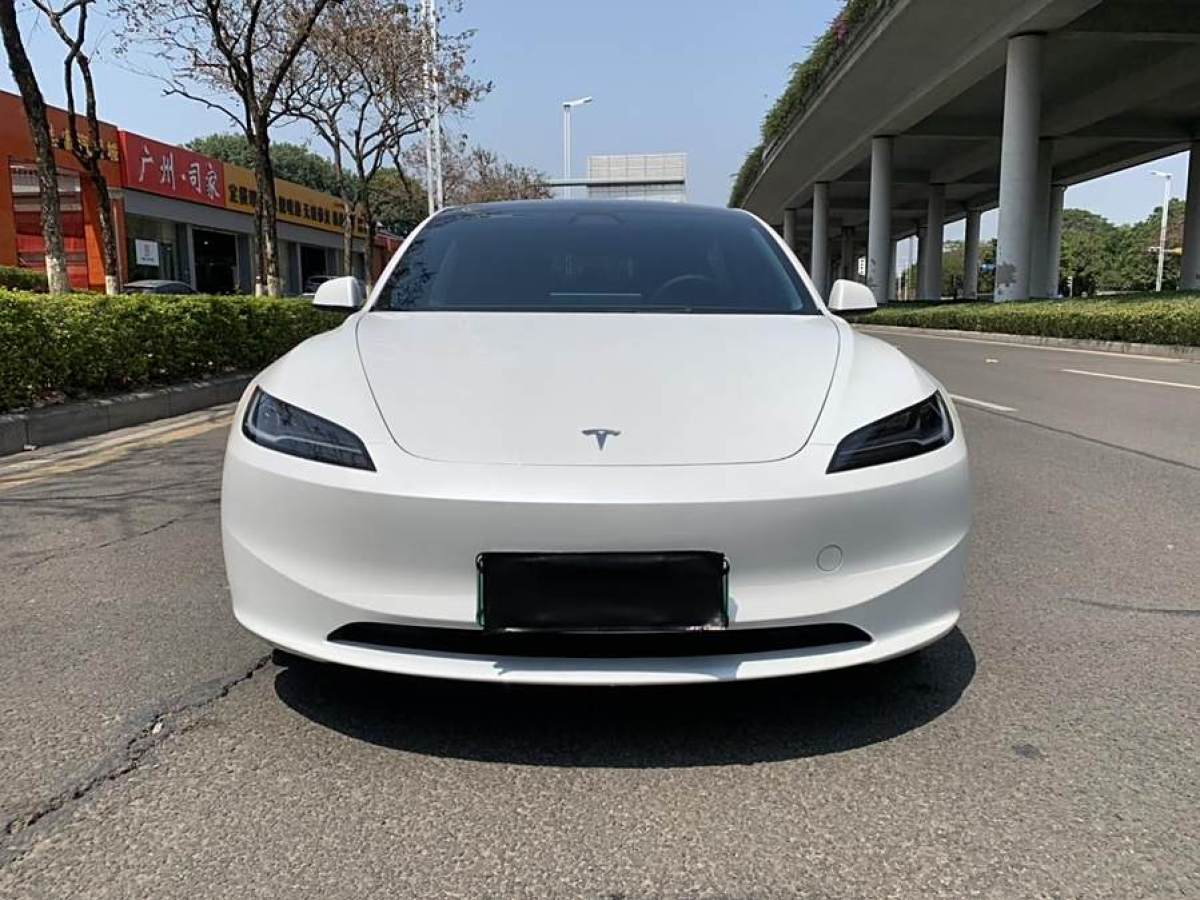 特斯拉 Model Y  2023款 后輪驅(qū)動(dòng)版圖片