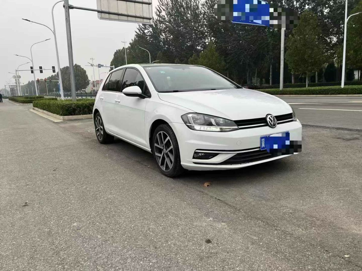 金杯 T30  2019款 1.5L國VI標(biāo)準(zhǔn)型JKC1020DS6BL SWC15M圖片