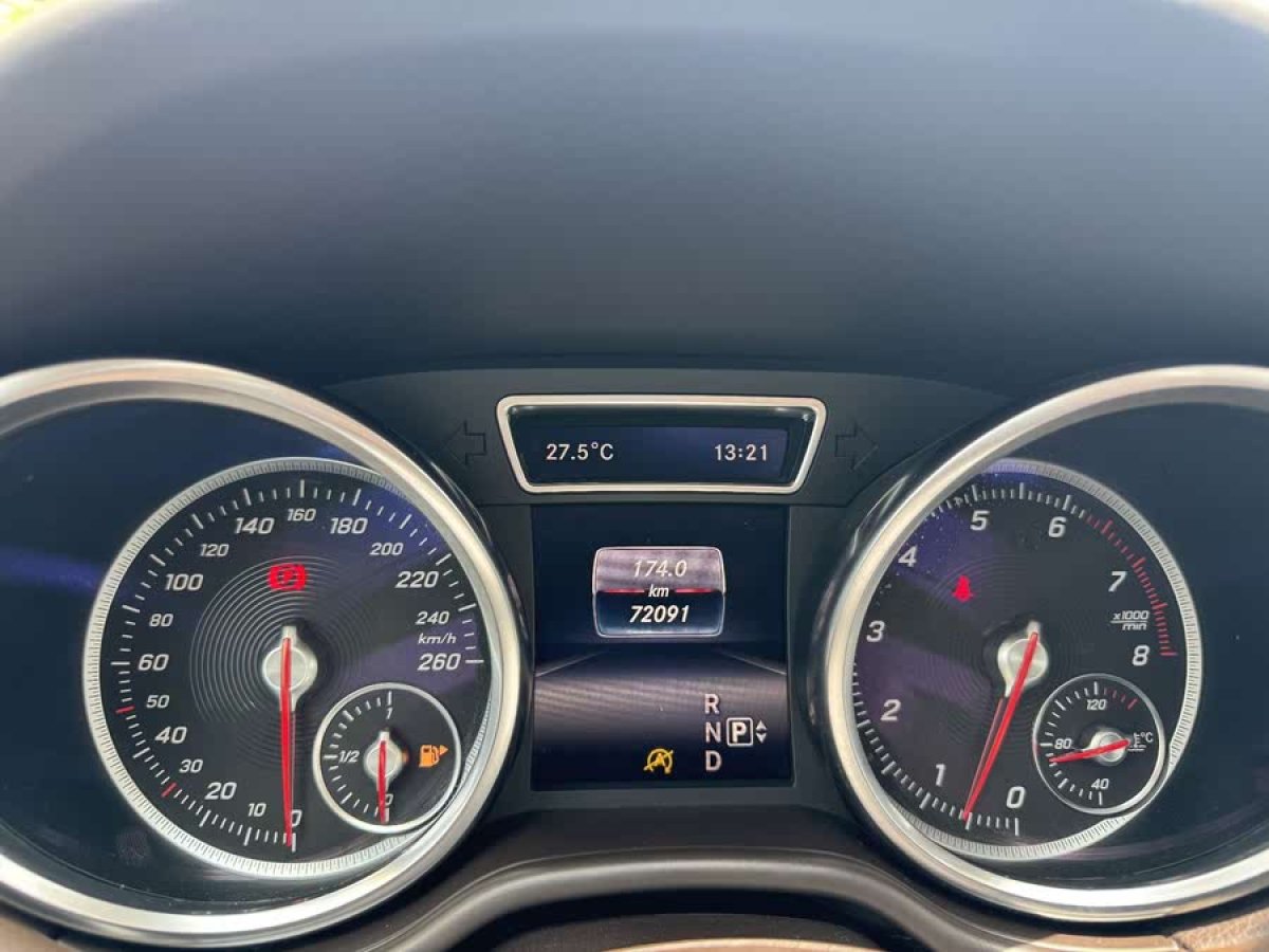 奔馳 奔馳GLE  2016款 GLE 320 4MATIC 動(dòng)感型圖片