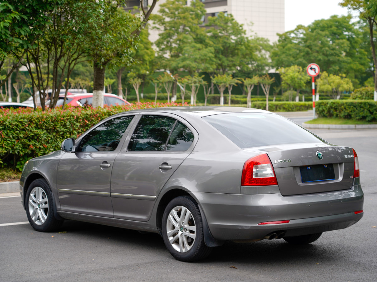 斯柯達(dá) 明銳  2013款 1.8TSI DSG逸俊版圖片