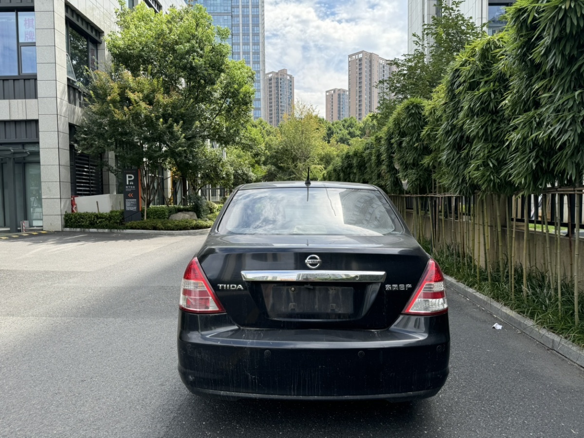 日產(chǎn) 頤達  2009款 1.6L 自動科技版圖片