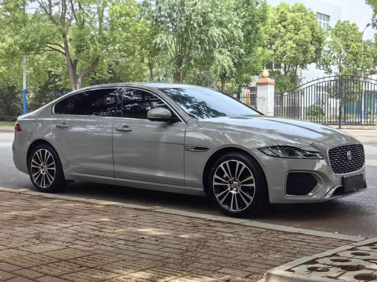 捷豹 XFL  2024款 2.0T P250 兩驅(qū)尊享豪華版圖片