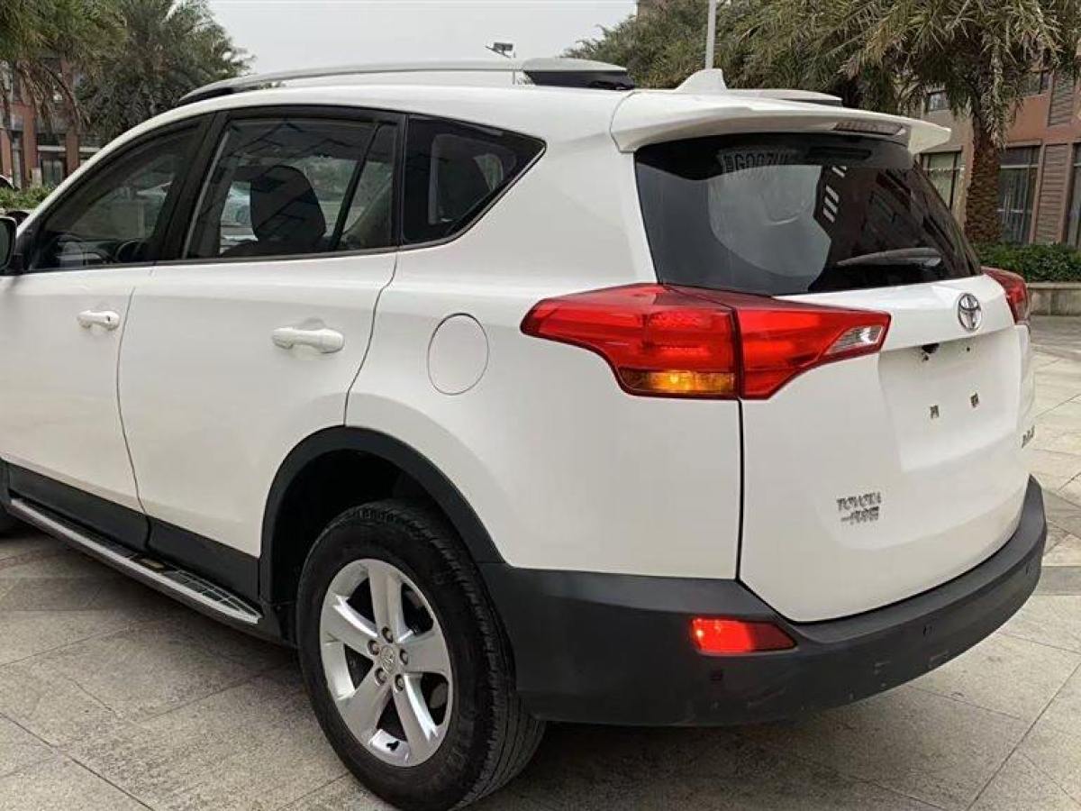 豐田 RAV4榮放  2013款 2.0L CVT兩驅(qū)都市版圖片