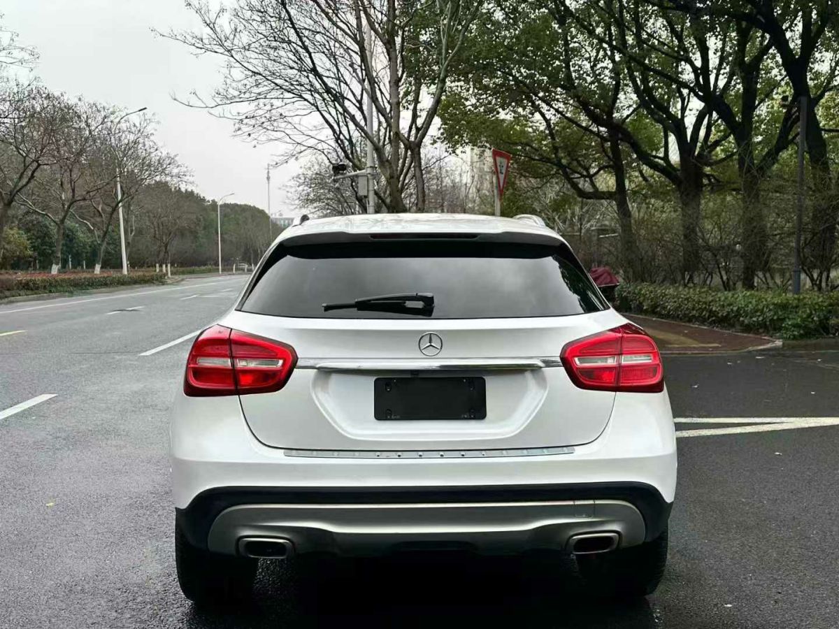 奔馳 奔馳GLA  2019款 GLA 200 動感型圖片