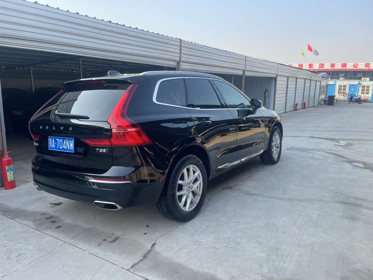 沃爾沃 XC60  2020款 T5 四驅(qū)智遠豪華版圖片