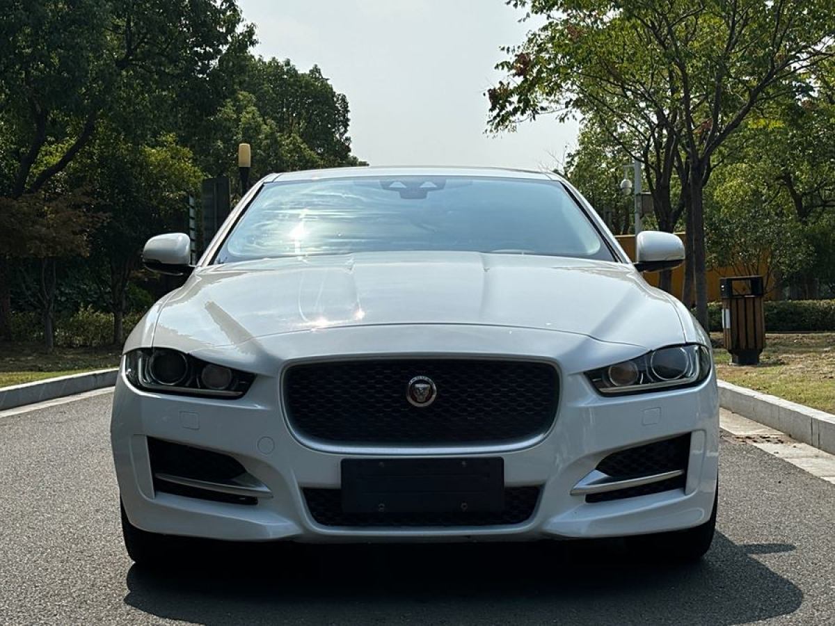 捷豹 XE  2015款 2.0T 200PS R-Sport圖片