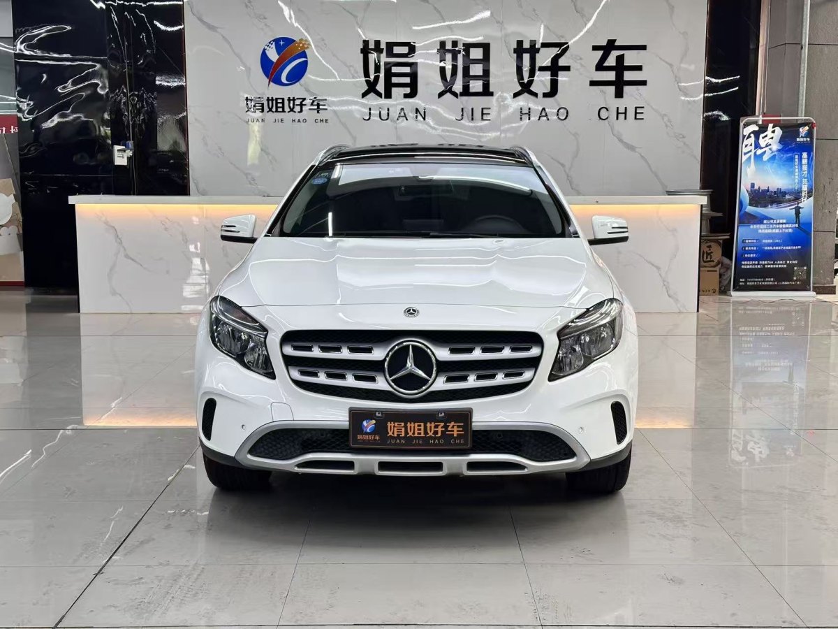 奔馳 奔馳GLA  2019款 GLA 200 動感型圖片