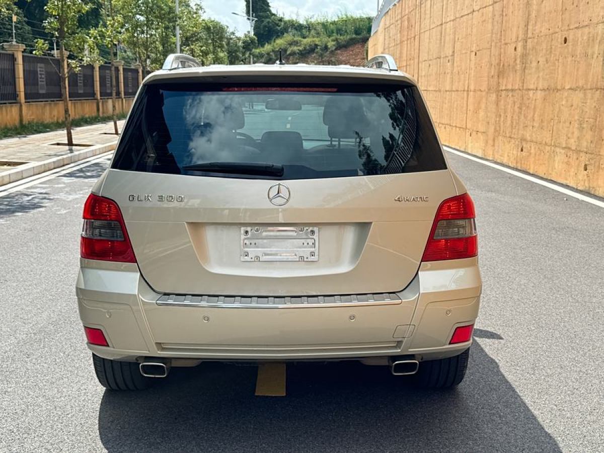 2011年6月奔馳 奔馳GLK級  2011款 GLK 300 4MATIC 動感型