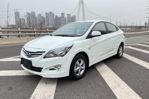 瑞納 現(xiàn)代 1.4L 手動智能型GLS