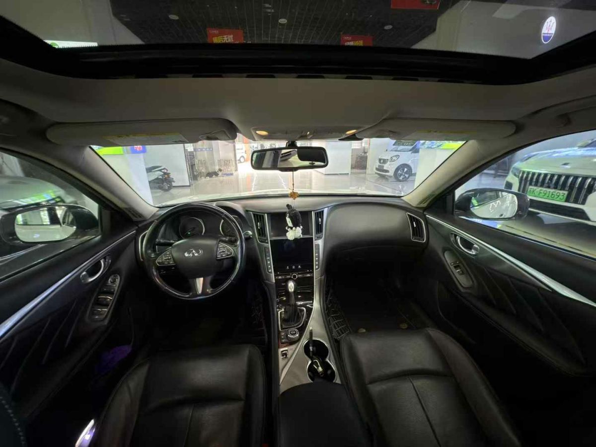 英菲尼迪 Q50L  2016款 2.0T 悅享版圖片
