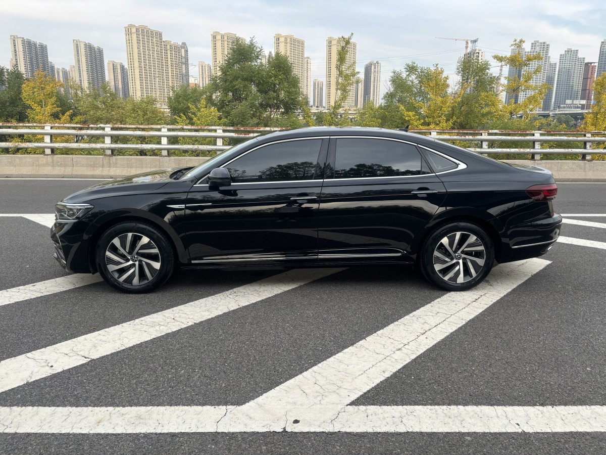 2023年2月大眾 帕薩特新能源  2023款 430PHEV 混動豪華版