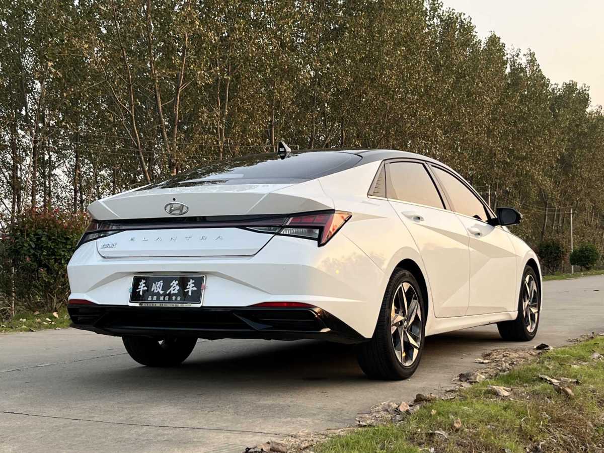 現(xiàn)代 伊蘭特  2022款 1.5L CVT TOP旗艦版圖片