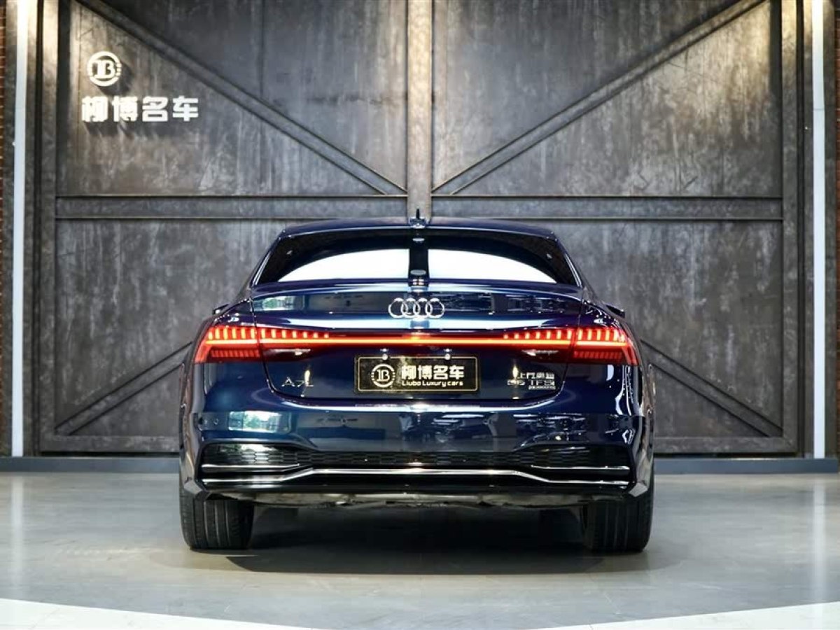 奧迪 奧迪A7L  2024款 55TFSI quattro S-line 志遠(yuǎn)型 流晶套裝圖片
