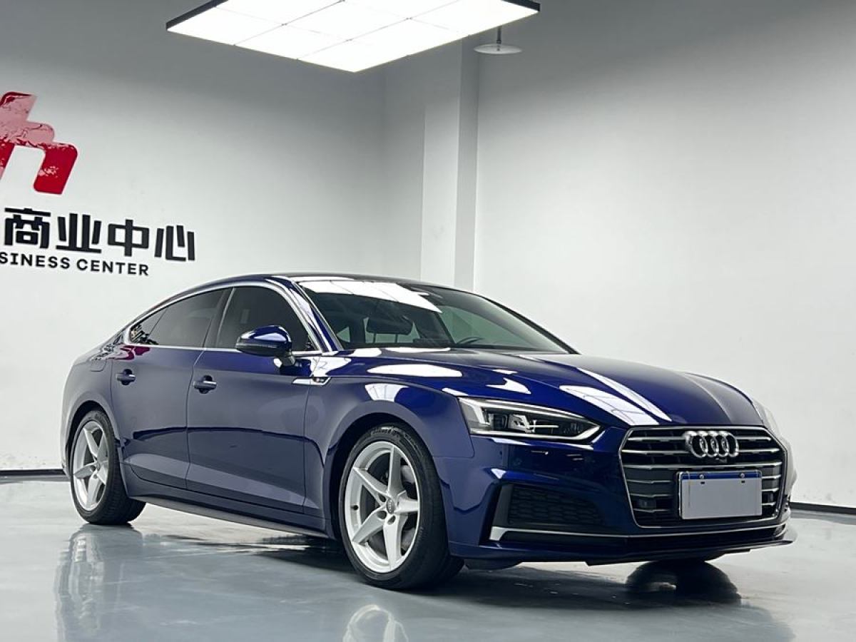 奧迪 奧迪A5  2019款 Sportback 40 TFSI 時(shí)尚型圖片