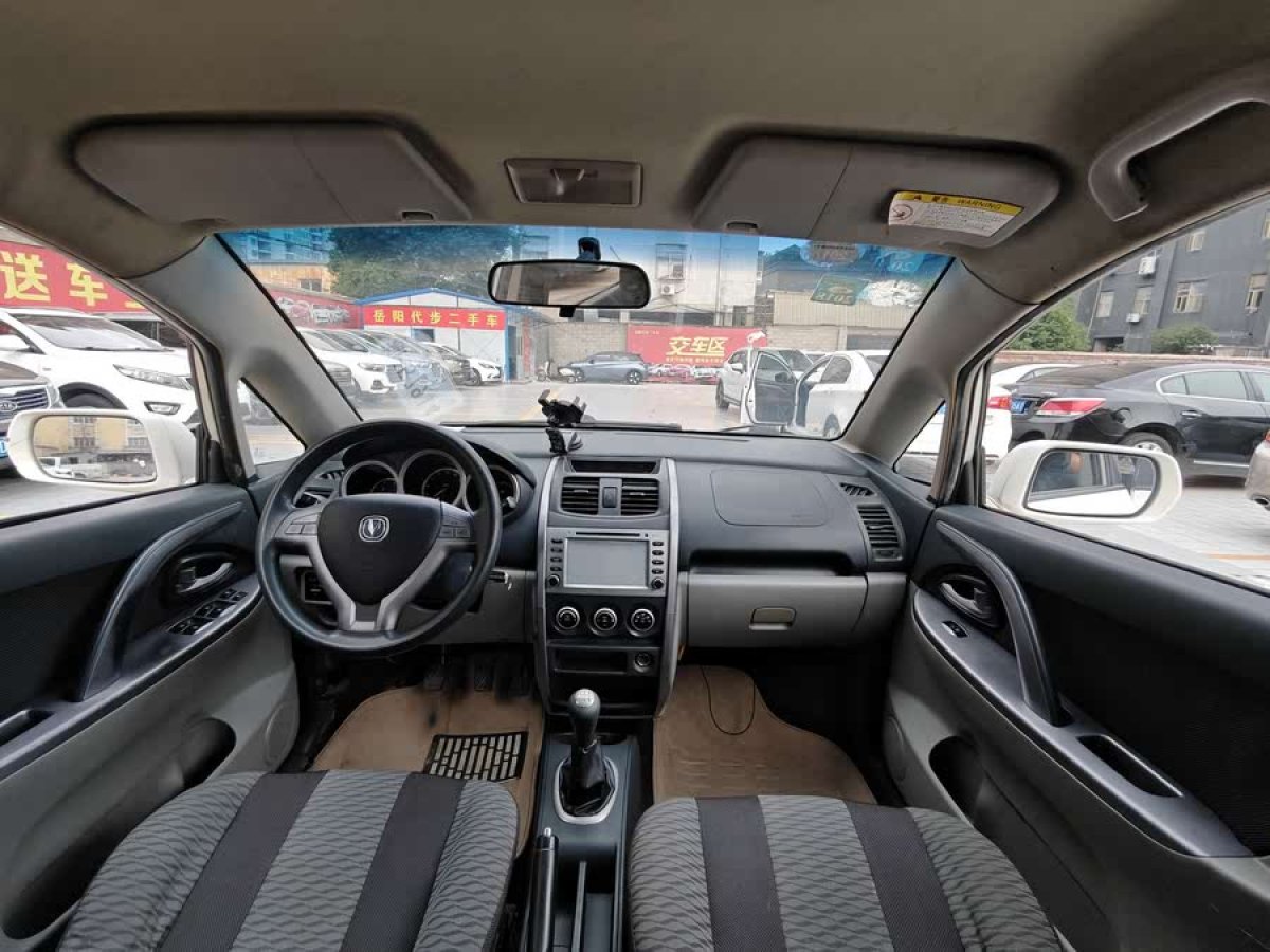 長(zhǎng)安 CX20  2011款 1.3L 手動(dòng)運(yùn)動(dòng)版圖片