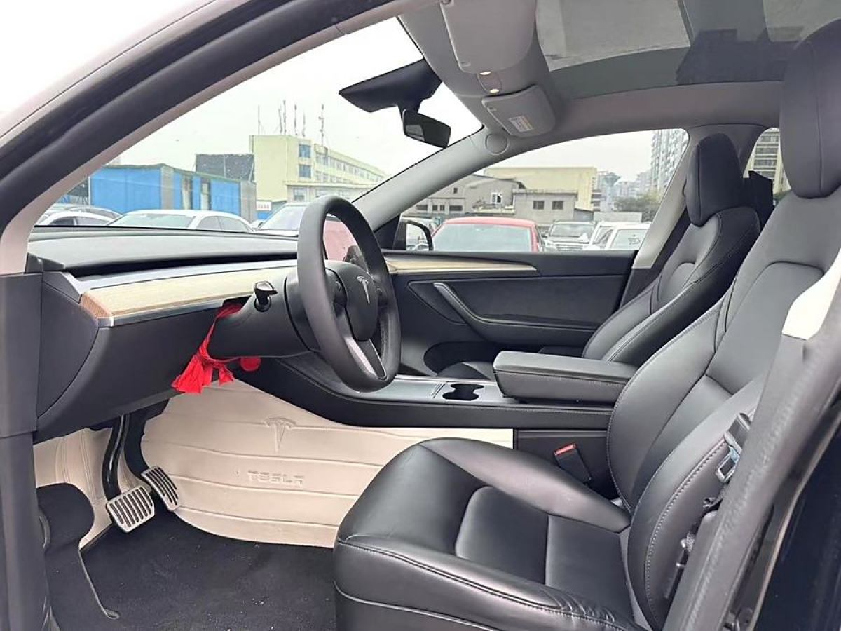 特斯拉 Model 3  2022款 后輪驅(qū)動版圖片