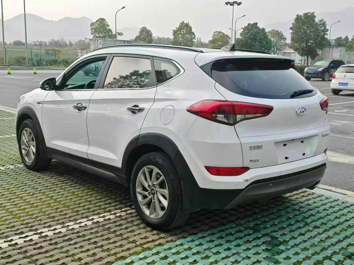 現(xiàn)代 名圖  2016款 1.8 GLS 智能型圖片