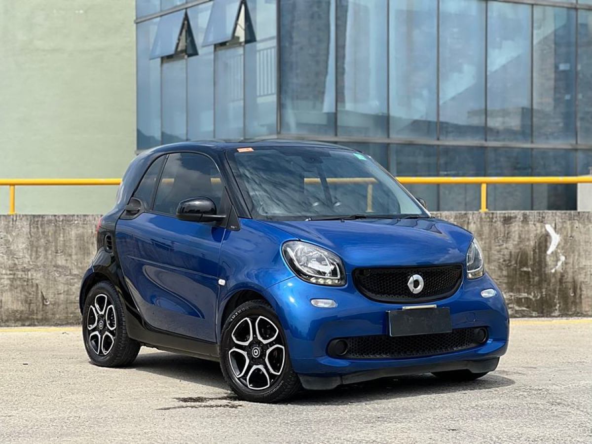 smart fortwo  2016款 0.9T 66千瓦硬頂先鋒版圖片