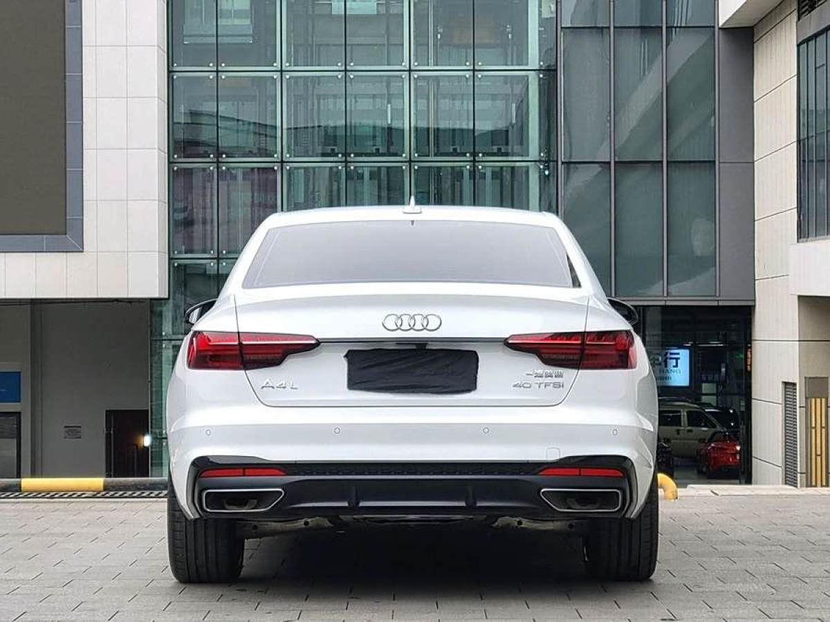 奧迪 奧迪A4L  2024款 40 TFSI 豪華動感型圖片