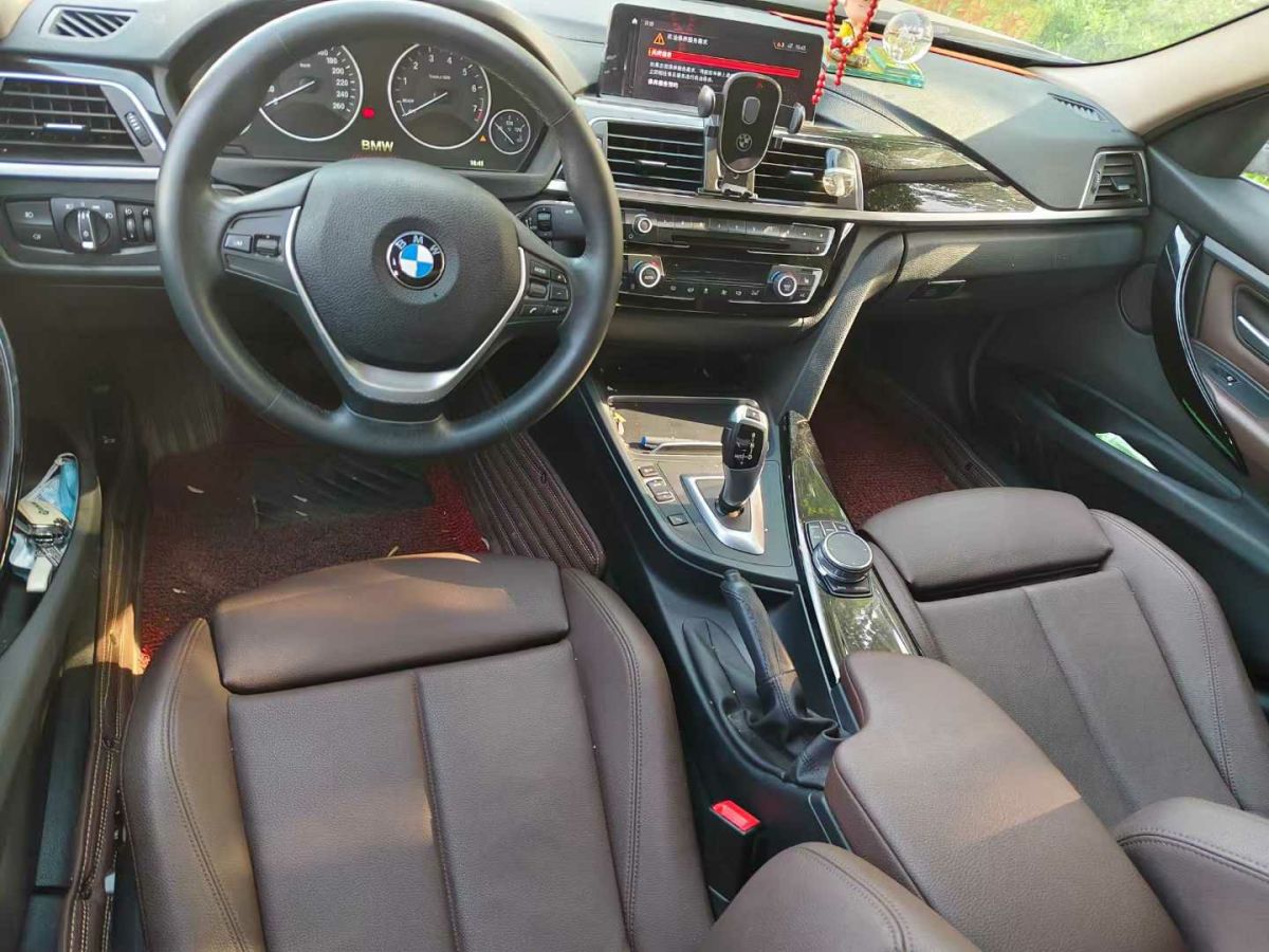 寶馬 寶馬3系  2019款 320Li xDrive 2.0T 時(shí)尚型圖片