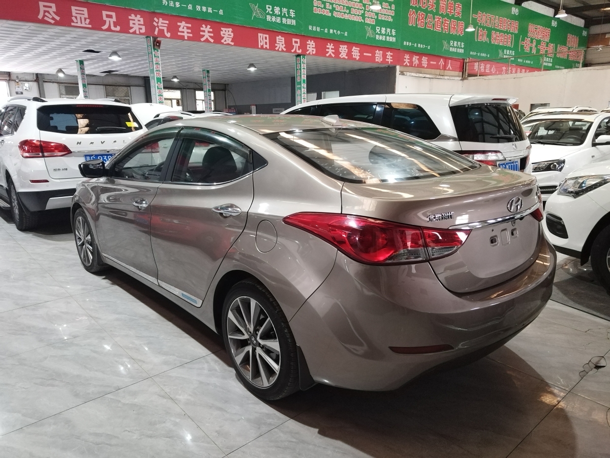 現(xiàn)代 朗動  2015款 1.6L 自動尊貴型圖片