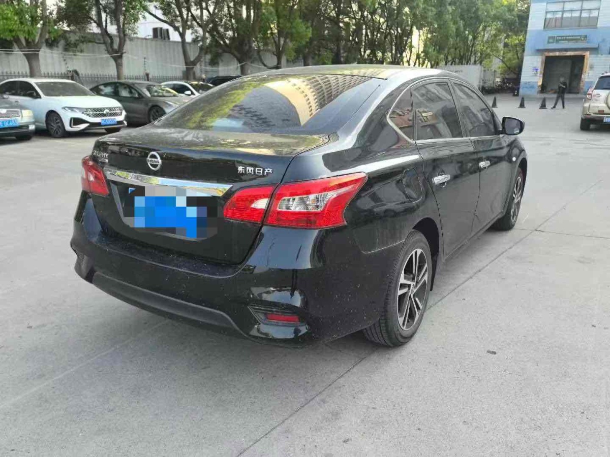 日產(chǎn) 軒逸  2019款  經(jīng)典 1.6XE CVT舒適版圖片