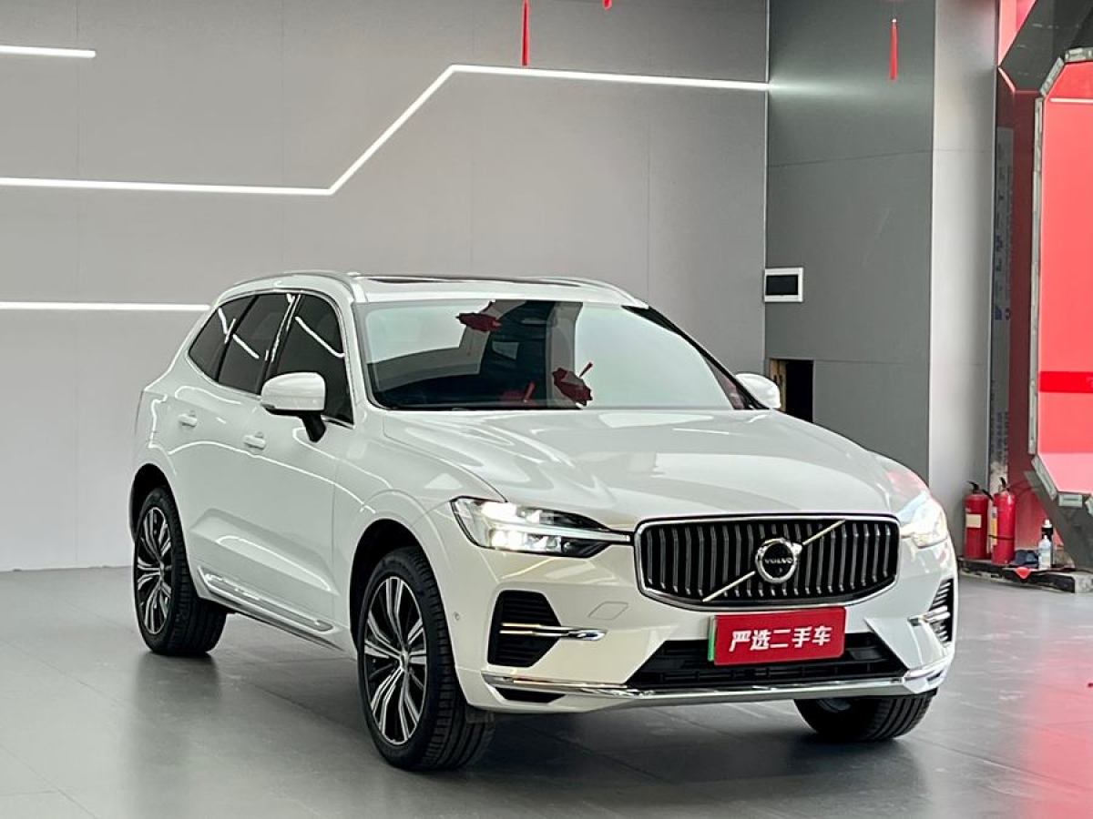 沃爾沃 XC60新能源  2023款 T8 插電混動 長續(xù)航四驅(qū)智遠豪華樂享版圖片