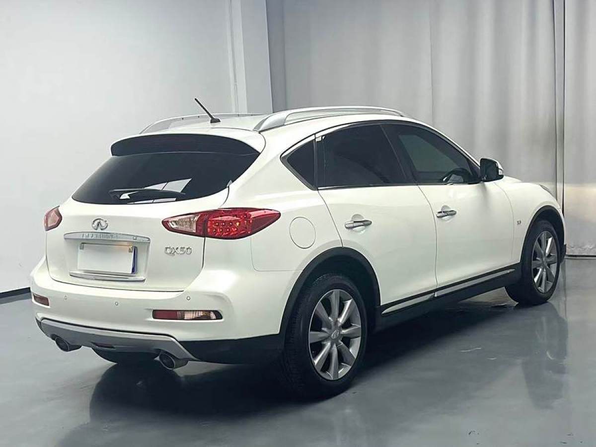 英菲尼迪 QX50  2015款 2.5L 悅享版圖片