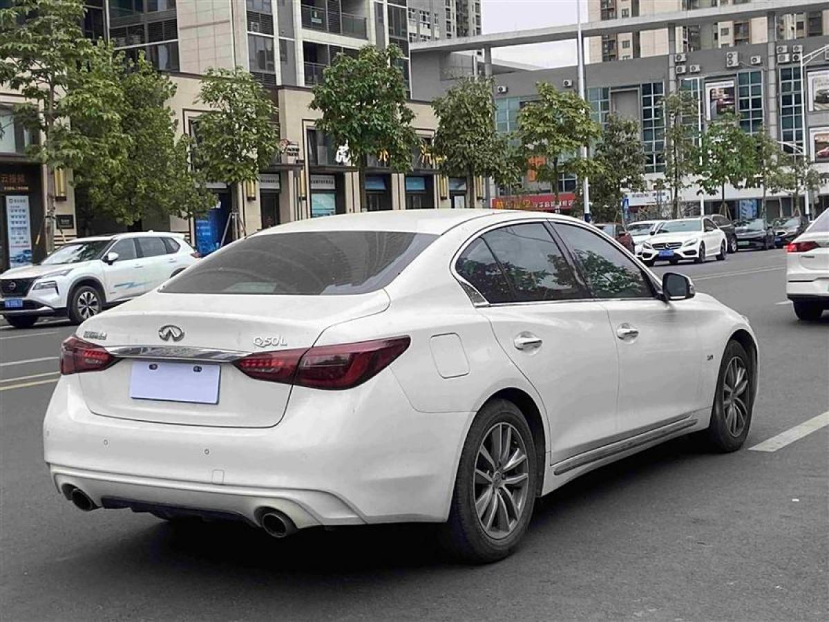 英菲尼迪 Q50L  2021款 2.0T 舒適版圖片