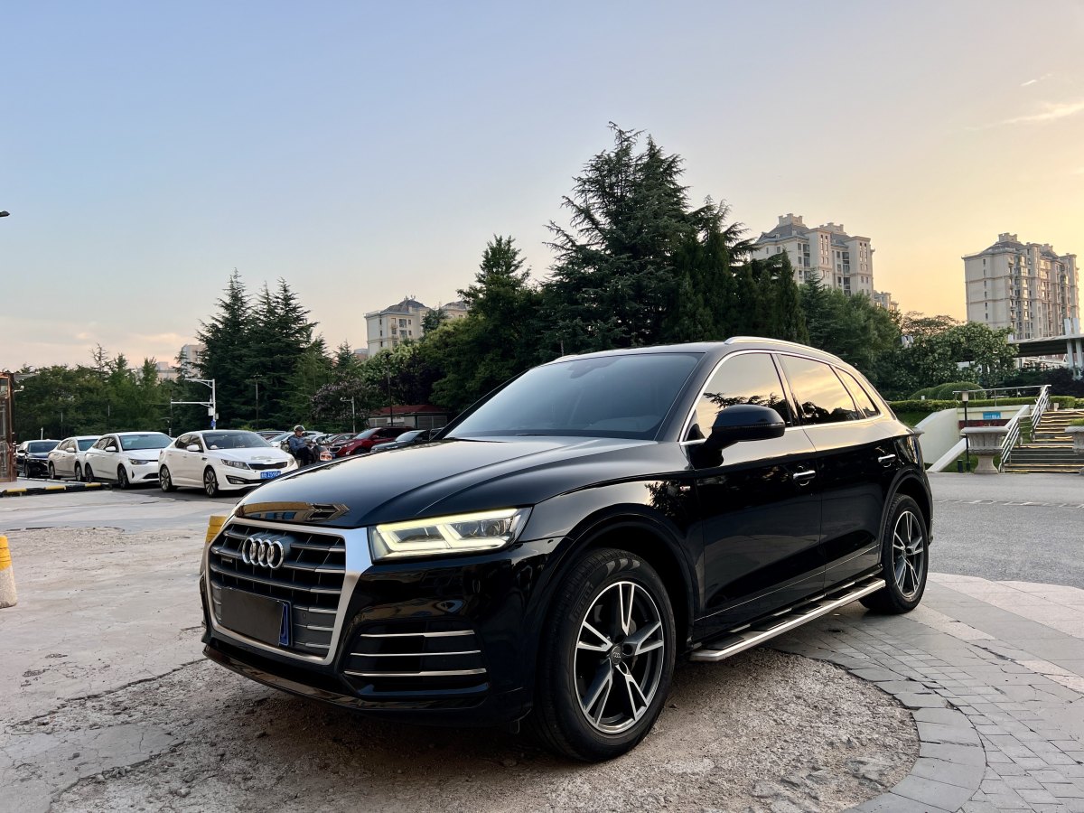 奧迪 奧迪Q5L  2020款 改款 40 TFSI 榮享時尚型圖片