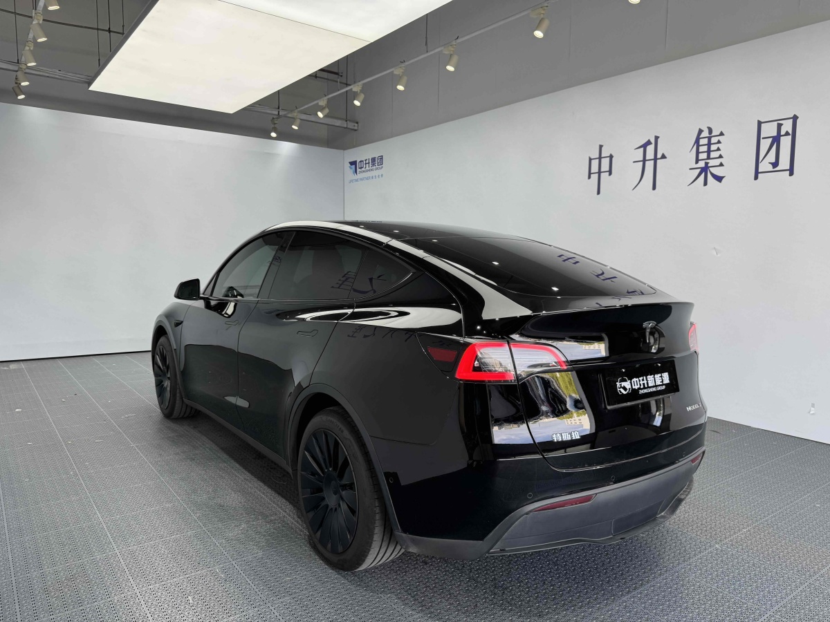 特斯拉 Model Y  2023款 后輪驅(qū)動版圖片