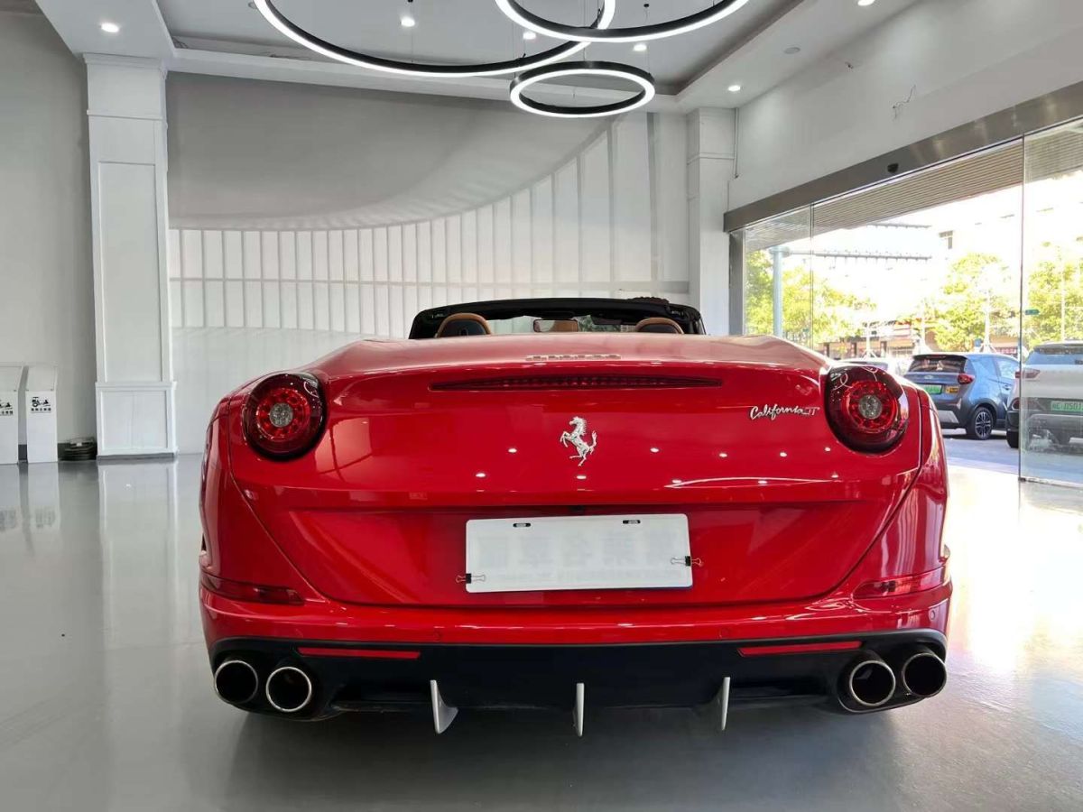 法拉利 gtc4lusso 2017款 3.9t v8圖片