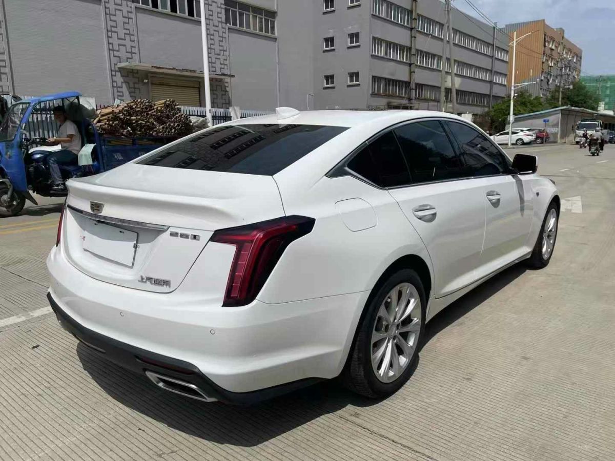 凱迪拉克 XT5  2023款 2.0T 兩驅(qū)風(fēng)尚型圖片