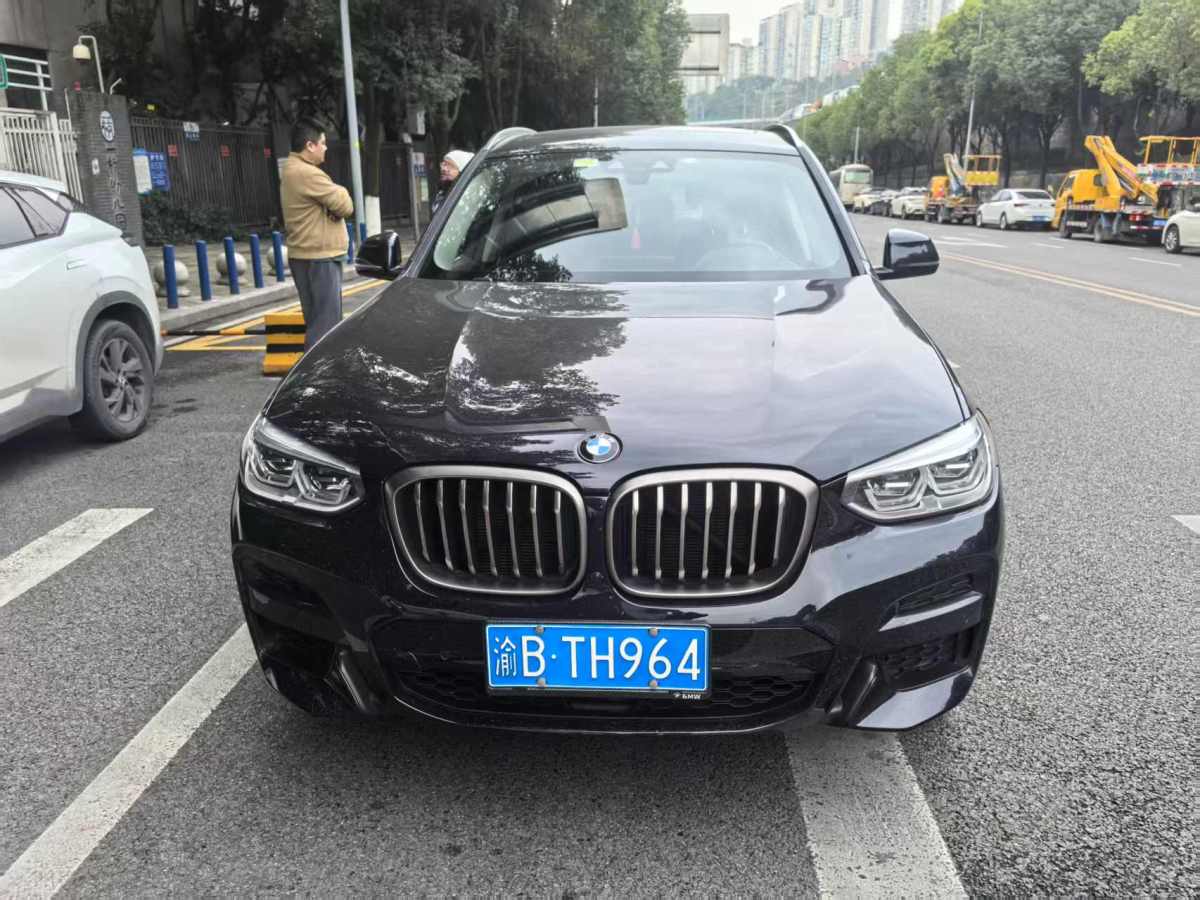 寶馬 寶馬X3  2021款 改款 xDrive30i 領(lǐng)先型 M運(yùn)動(dòng)套裝圖片