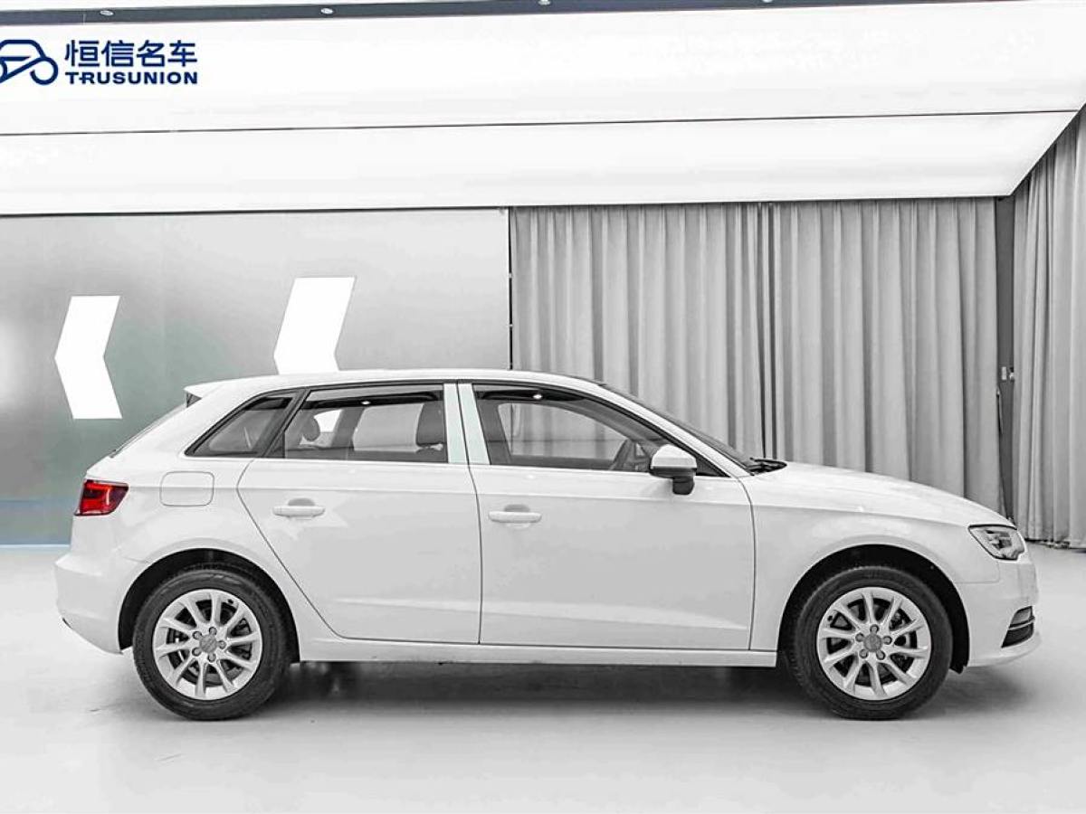 奧迪 奧迪A3  2016款 Sportback 35 TFSI 領(lǐng)英型圖片