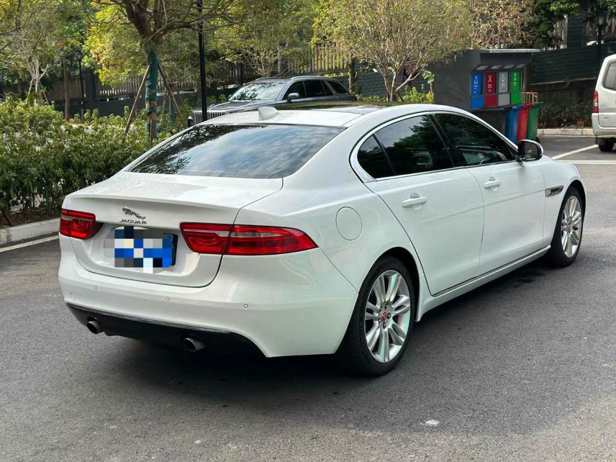 捷豹 XE  2018款 2.0T 300PS 四驅(qū)R-Sport運動版圖片