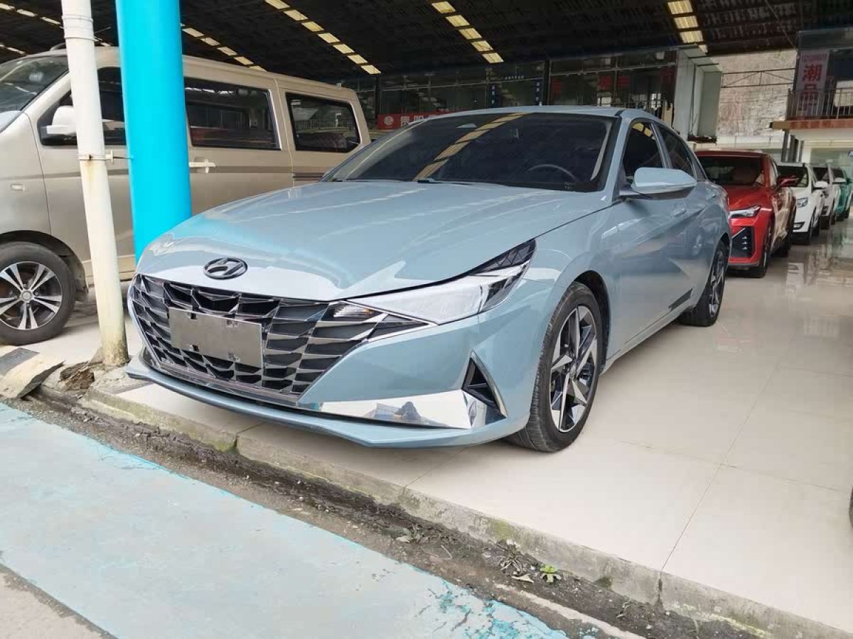 2021年6月現(xiàn)代 伊蘭特  2021款 1.5L LUX尊貴版