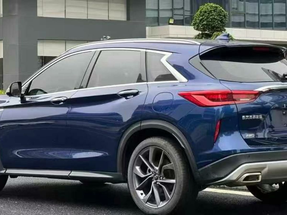 英菲尼迪 QX50  2024款 2.0T 兩驅(qū)領(lǐng)航版圖片