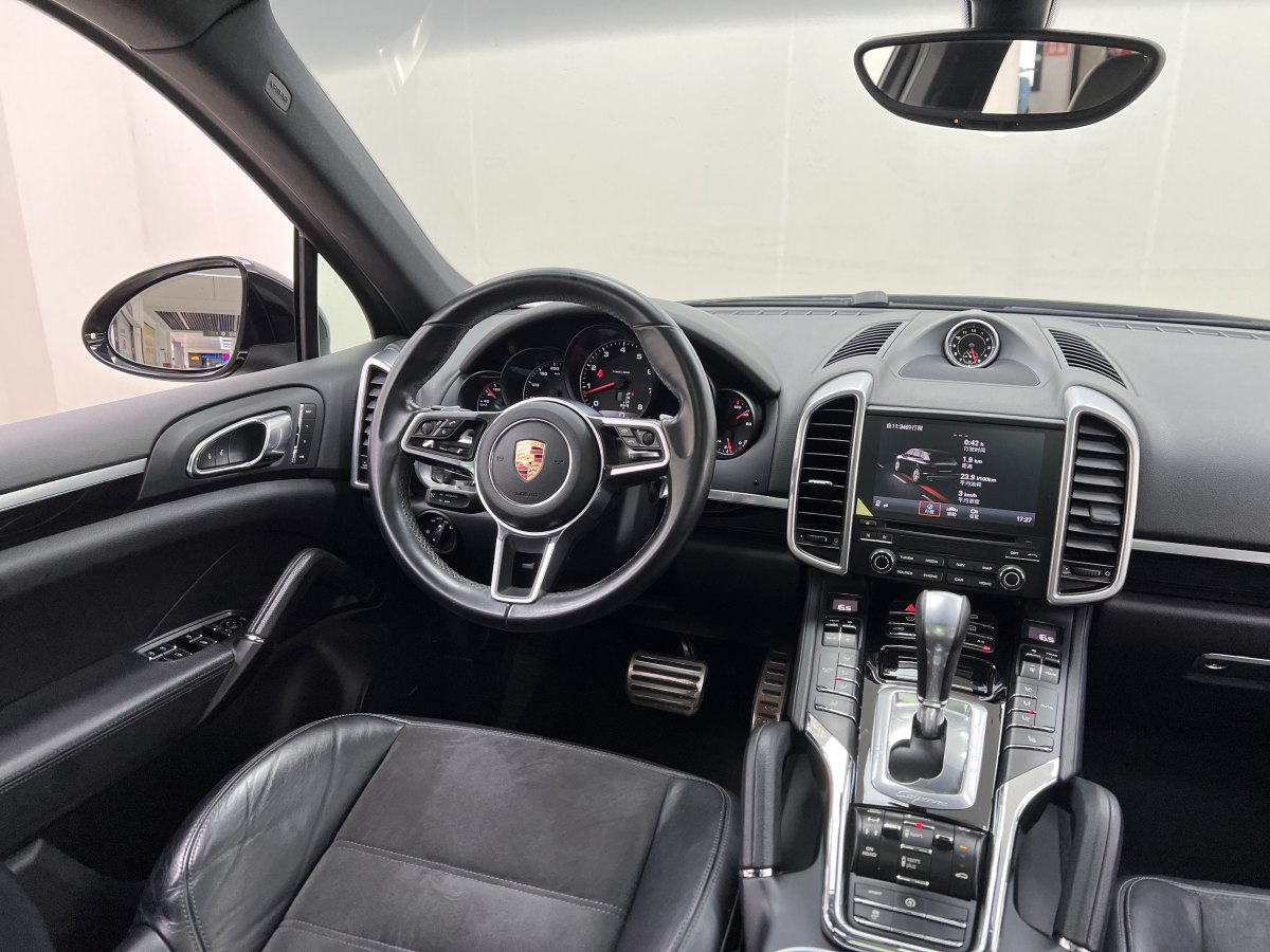 2017年7月保時(shí)捷 Cayenne  2016款 Cayenne Platinum Edition 3.0T