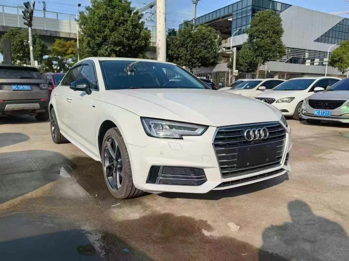 奧迪 奧迪A4L  2019款 35 TFSI 進(jìn)取型 國V圖片