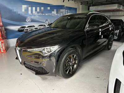 2017年12月 阿爾法·羅密歐 Stelvio 2.0T 280HP 豪華版圖片