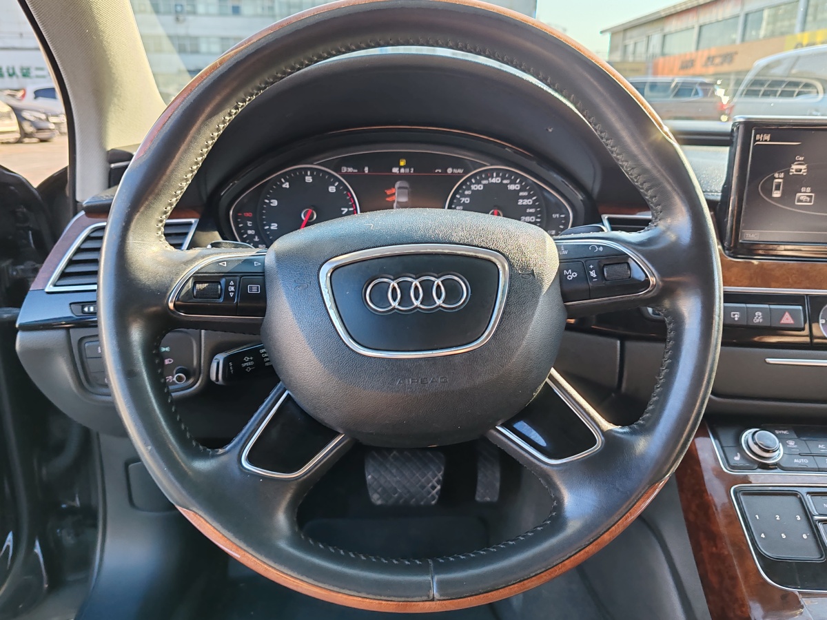 奧迪 奧迪A8  2011款 A8L 3.0 TFSI quattro舒適型(213kW)圖片