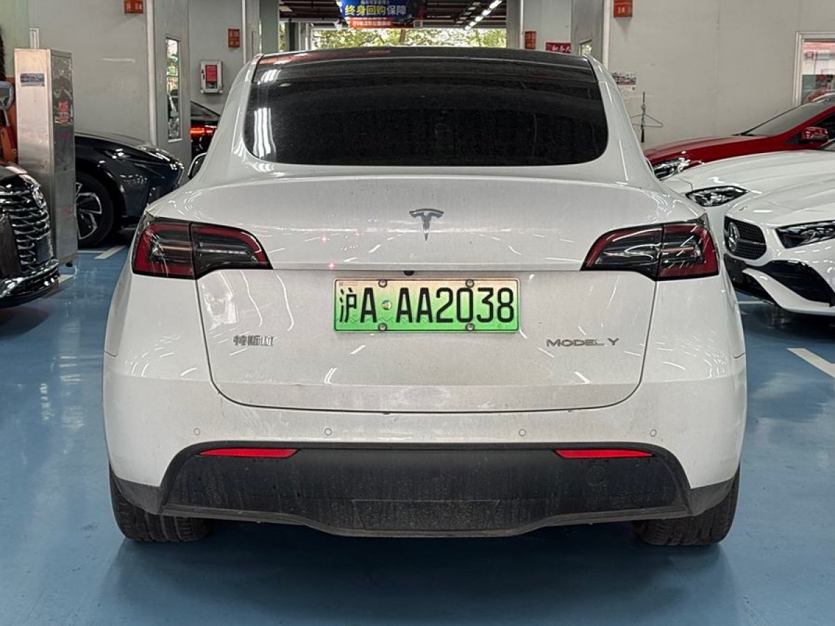 特斯拉 Model 3  2021款 改款 標(biāo)準(zhǔn)續(xù)航后驅(qū)升級(jí)版圖片