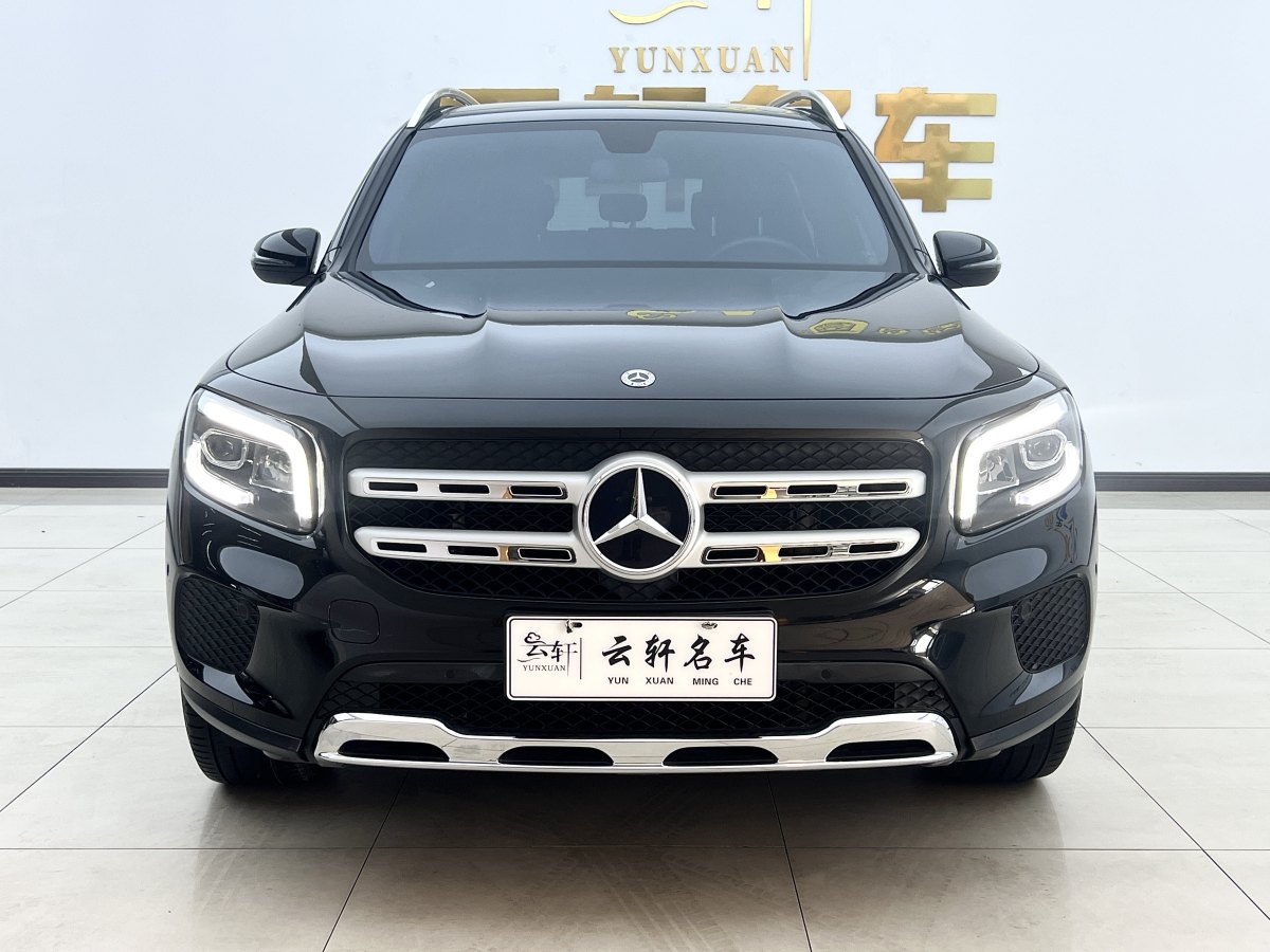 奔馳 奔馳GLB  2023款 改款 GLB 200 時(shí)尚型圖片