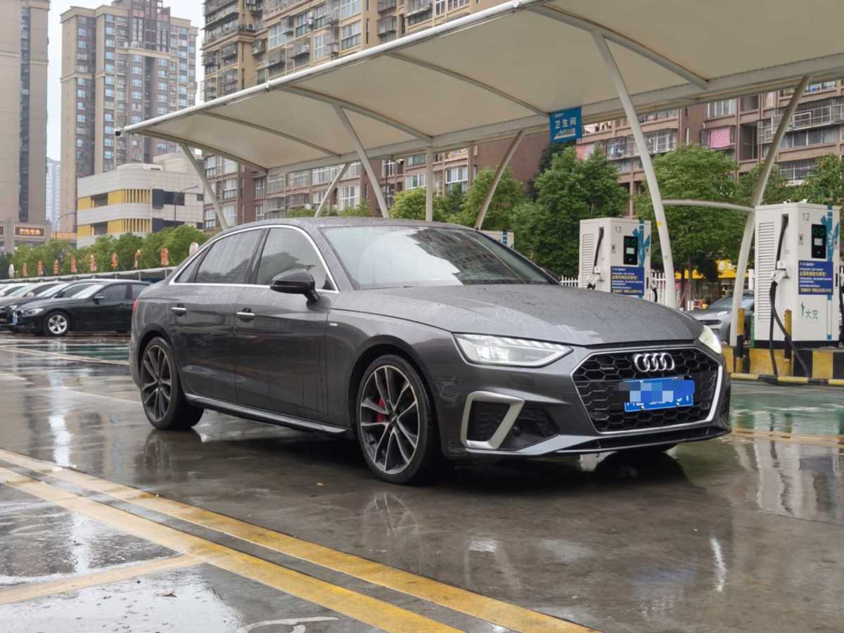 奧迪 奧迪A4L  2020款 45 TFSI quattro 臻選動感型圖片