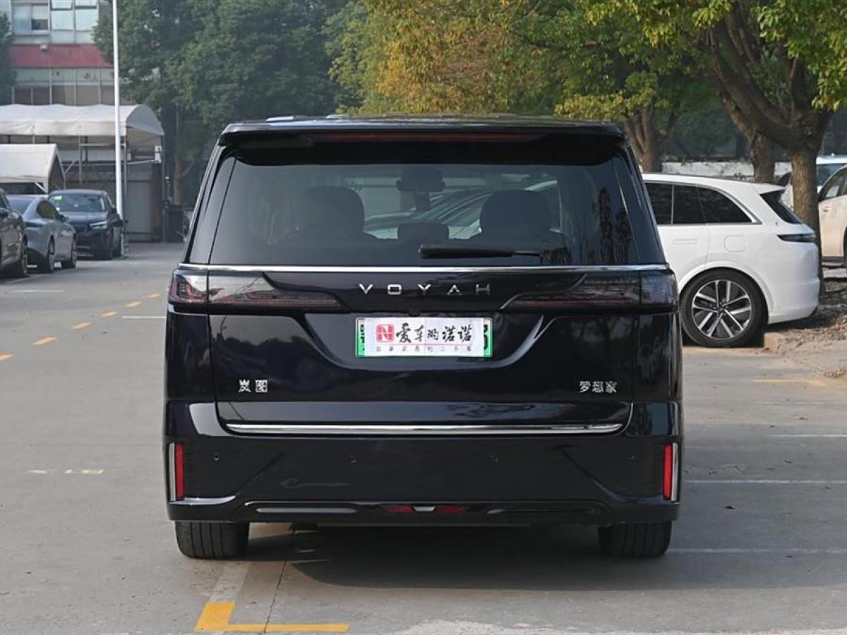 岚图 梦想家  2024款 PHEV 超长续航旗舰版图片