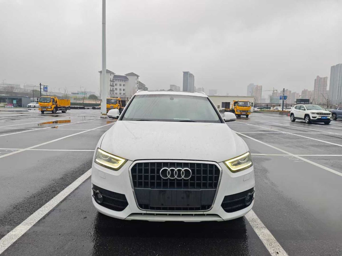 奧迪 奧迪Q3  2014款 Q3 1.4T 30TFSI 手動標準型圖片